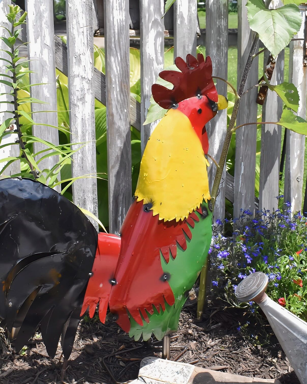 Colorful Metal Rooster – Vibrant Garden Accent