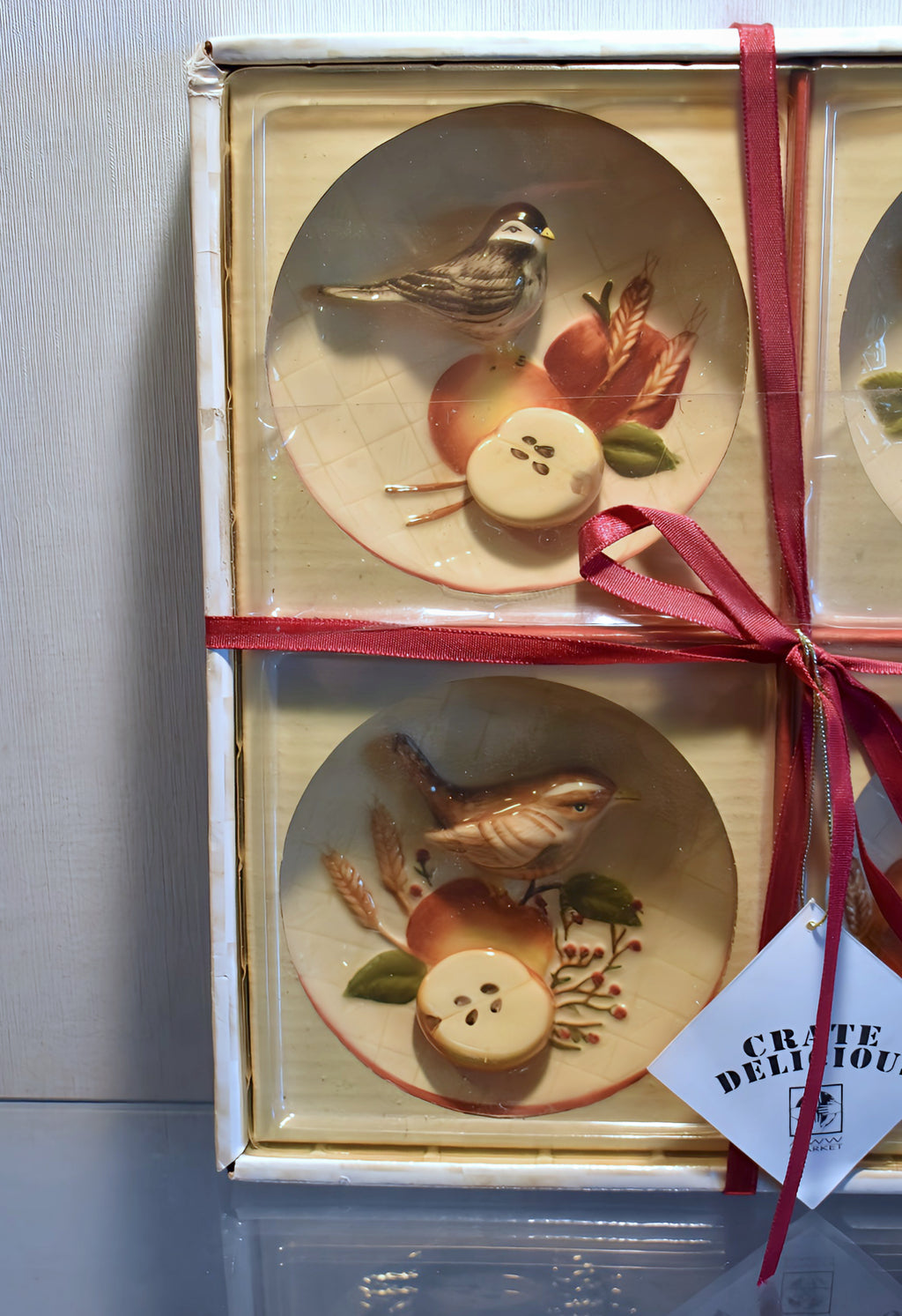Bird & Apple Mini Plate Set with Wire Rack