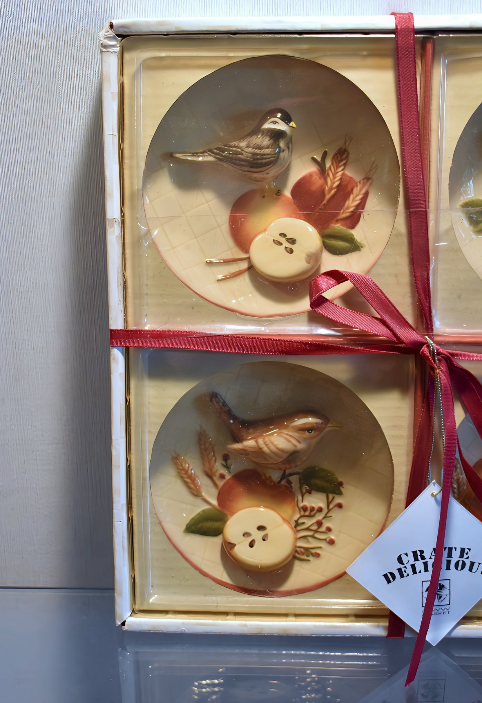 Bird & Apple Mini Plate Set with Wire Rack